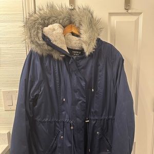 Navy blue super warm Torrid jacket.  Size 2x only been worn 2 times.